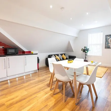 Apartment Modern Centre Flat With Free Parking *